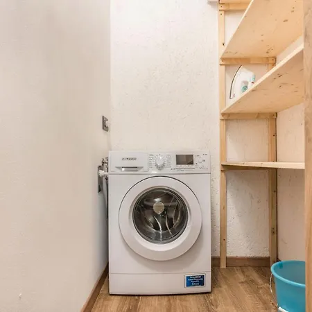 Apartment Lucia 7 *